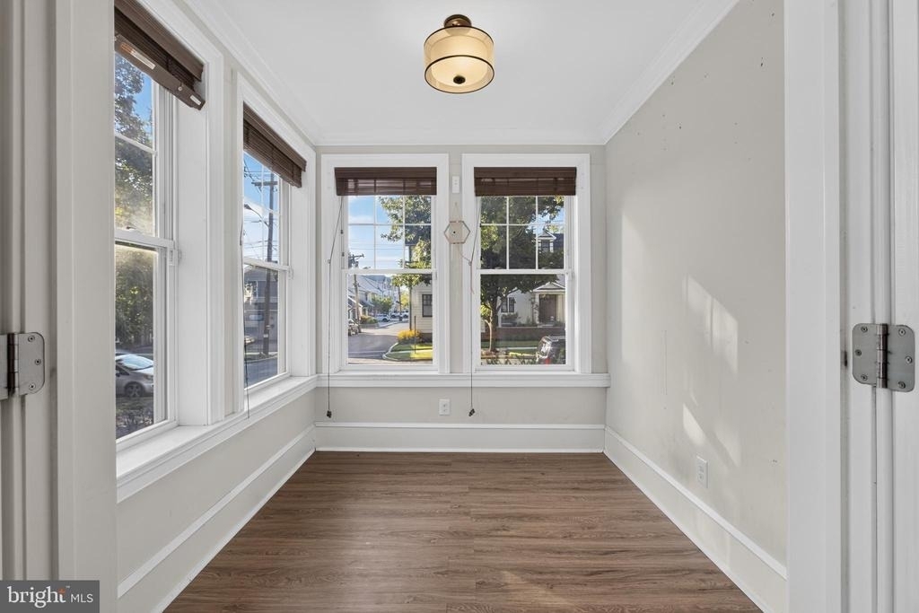 21 E Redman Avenue - Photo 8