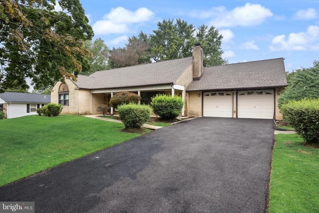 10 Traynor Lane - Photo 1