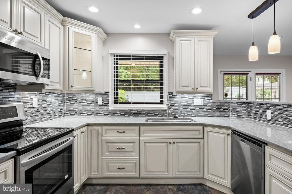 10 Traynor Lane - Photo 8