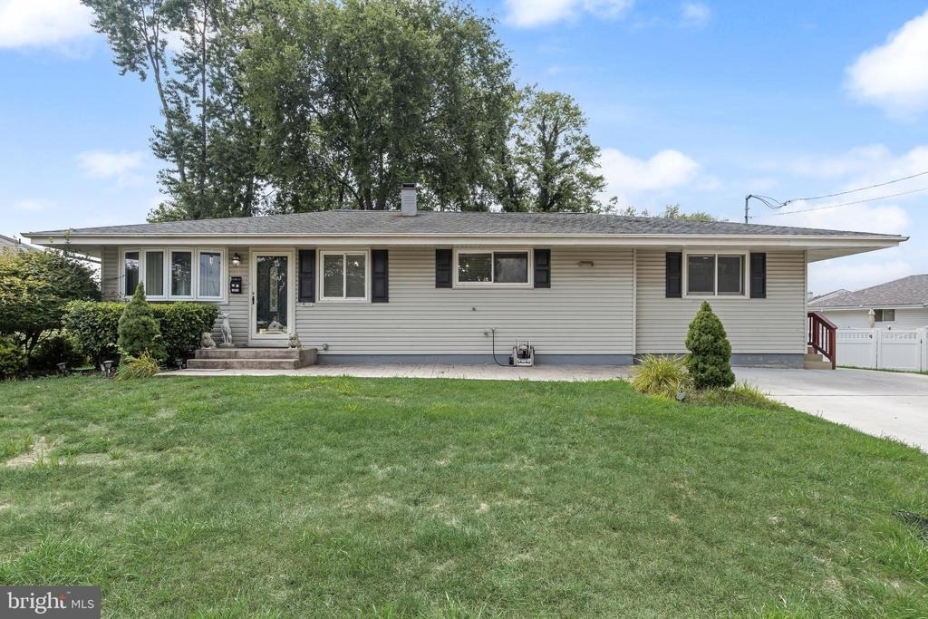 32 Larkin Road - Photo 0