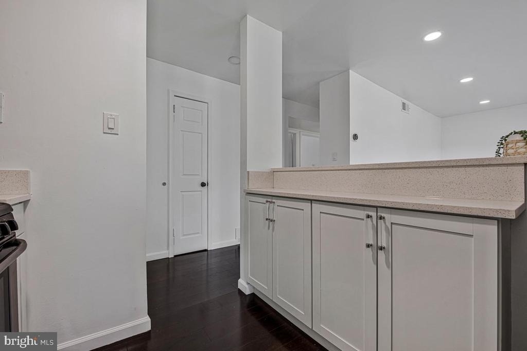 7170 Donnell - Photo 18