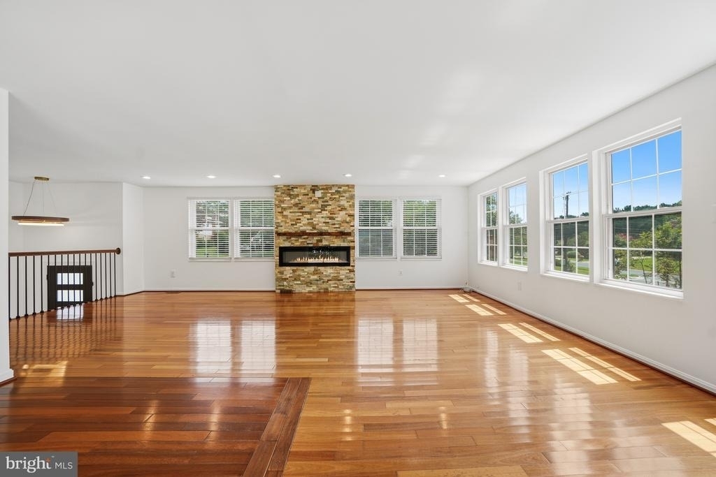 15304 Good Hope Road - Photo 3