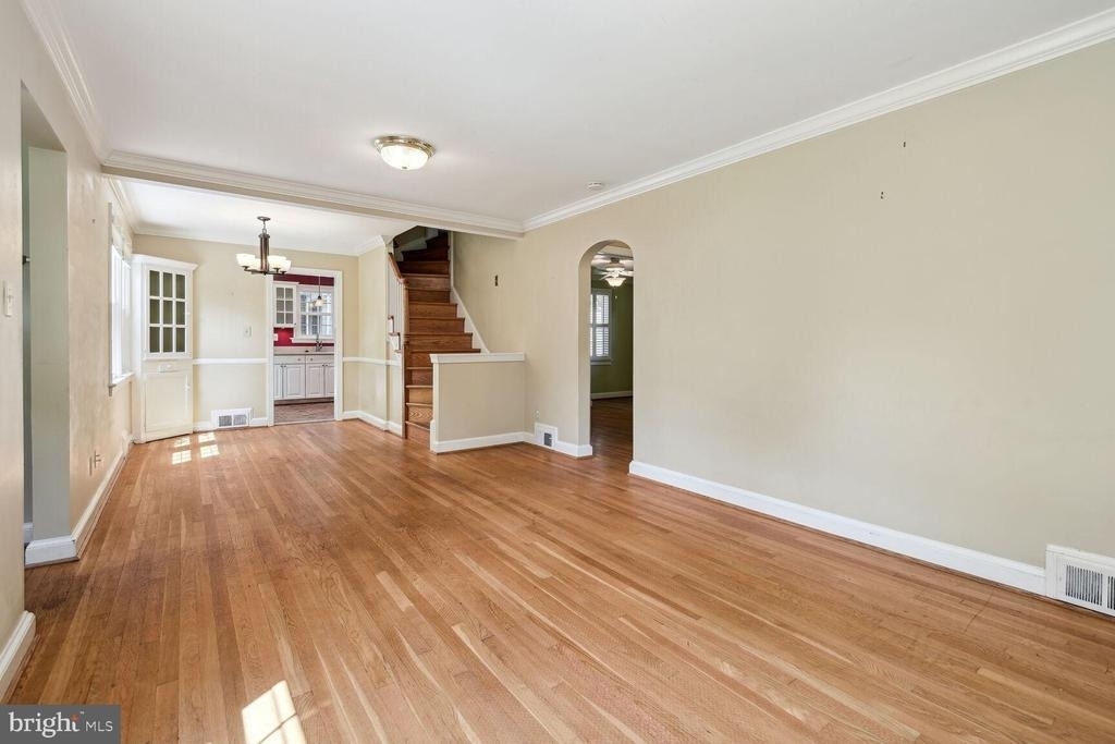 5203 Elsmere Avenue - Photo 3