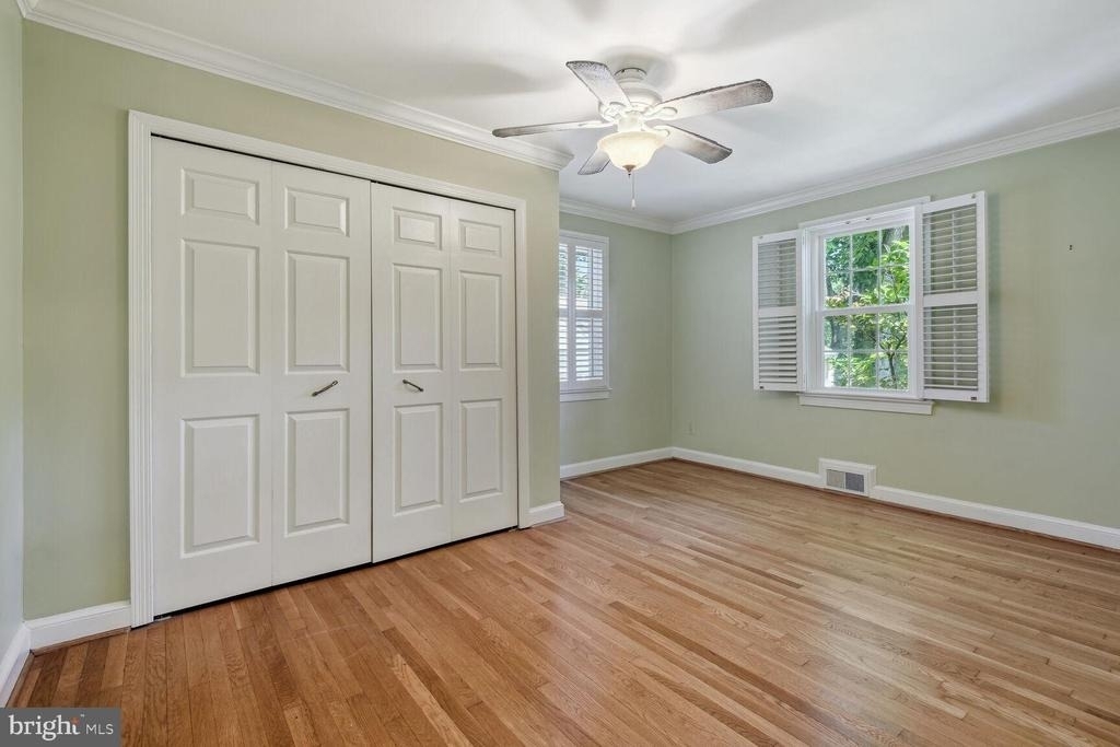 5203 Elsmere Avenue - Photo 7