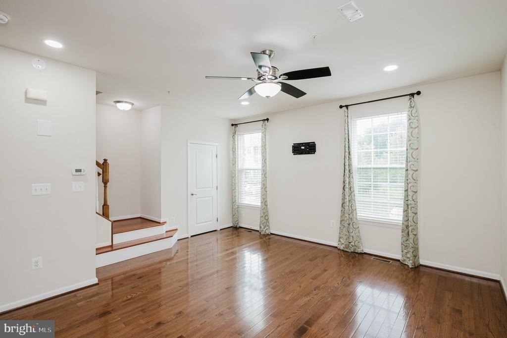 8607 Enoch Pratt Drive - Photo 16