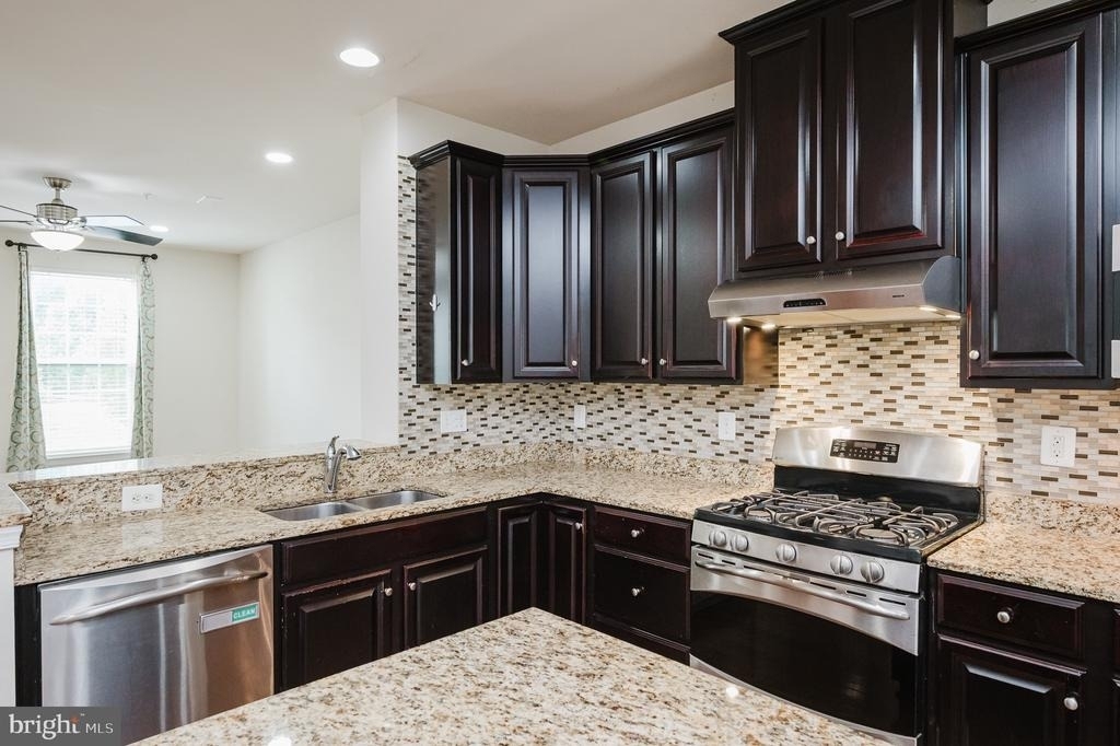 8607 Enoch Pratt Drive - Photo 11