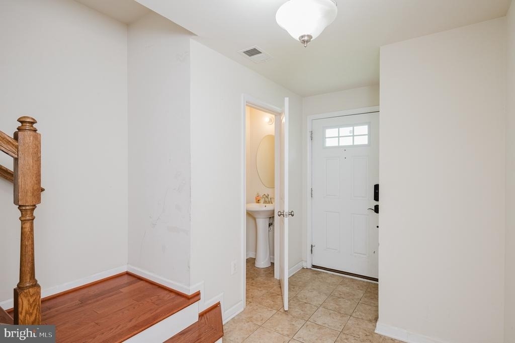 8607 Enoch Pratt Drive - Photo 3
