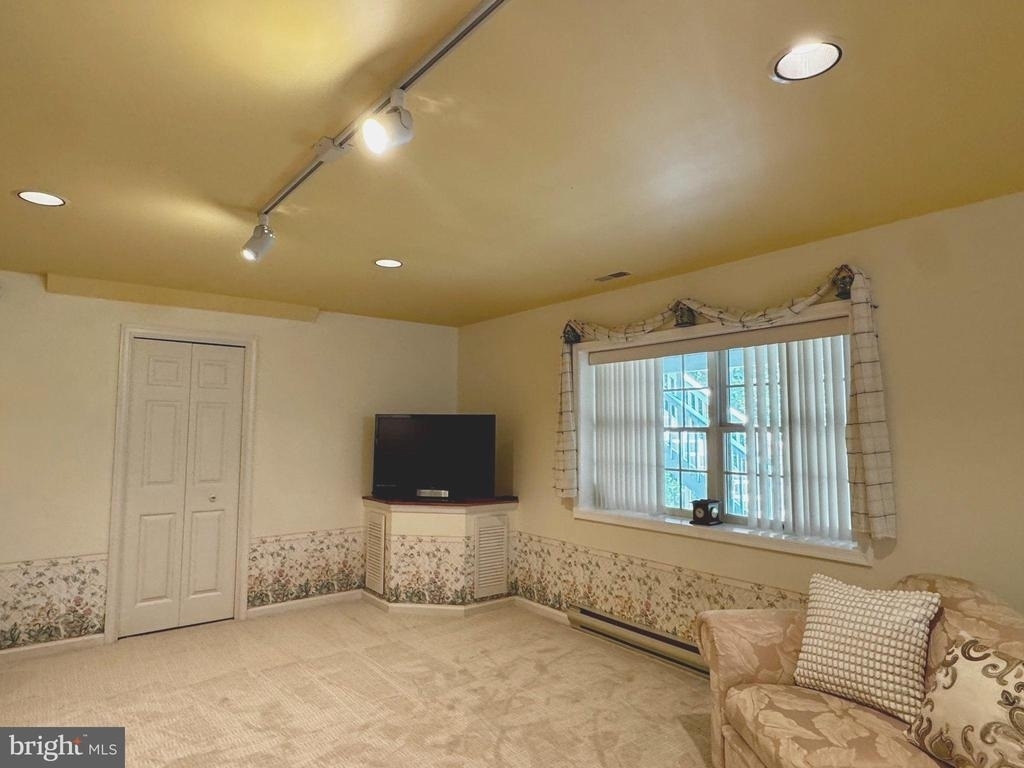 8268 Rippling Branch Road - Photo 7