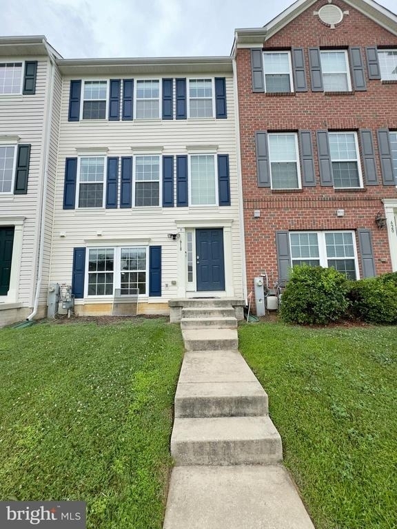 618 Snowberry Way - Photo 0