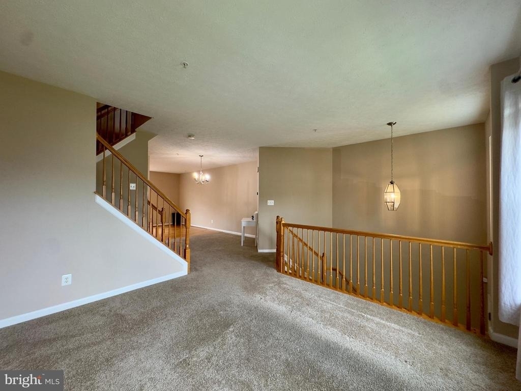 618 Snowberry Way - Photo 3