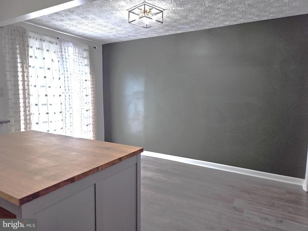945 Redfield Road - Photo 6