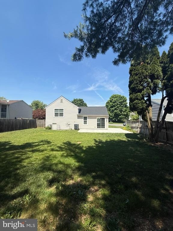 805 London Court - Photo 30