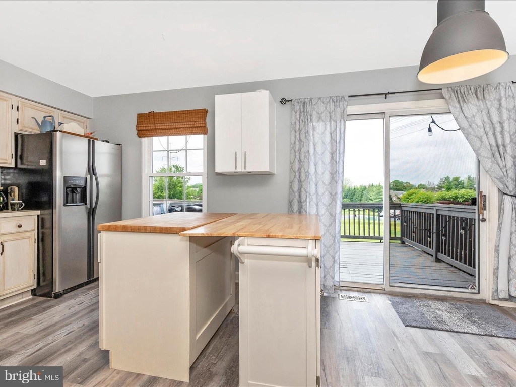 6338 Towncrest Court - Photo 3
