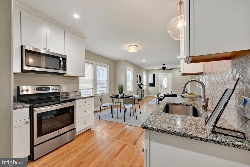 2630 Wycliffe Road - Photo 2