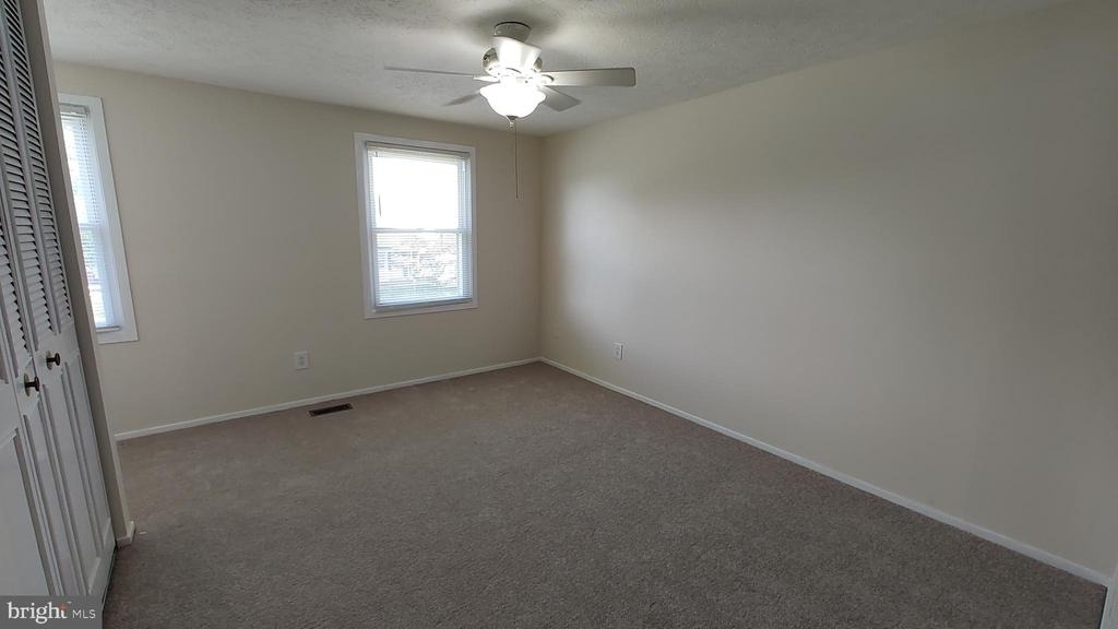 8638 Saxon Circle - Photo 21