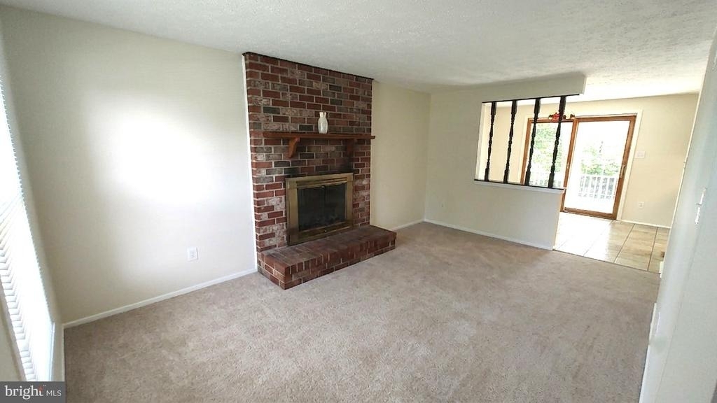 8638 Saxon Circle - Photo 7