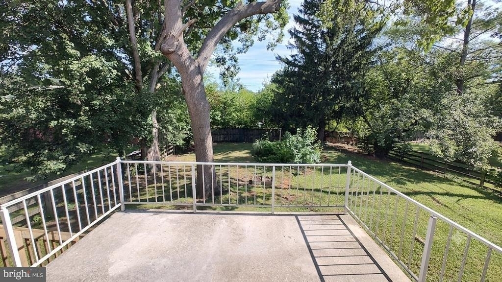 8638 Saxon Circle - Photo 4