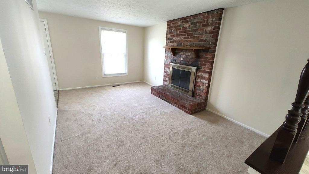 8638 Saxon Circle - Photo 5