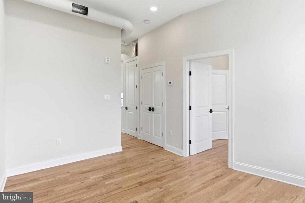 337 S Fremont Avenue - Photo 6