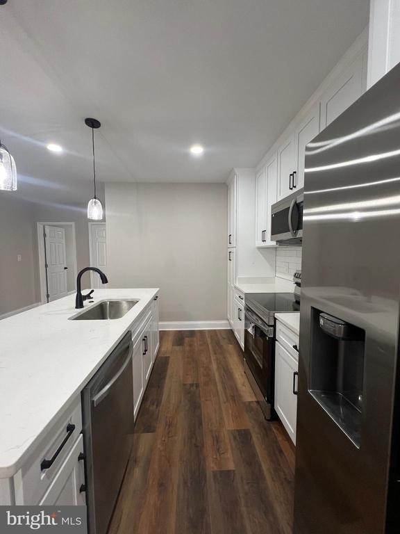 615 N Calhoun Street - Photo 8