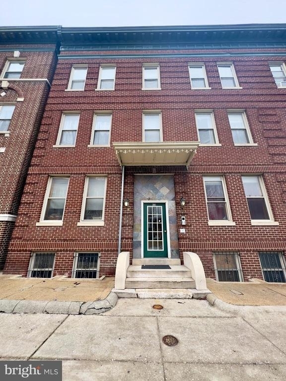 2401 Brookfield Avenue - Photo 0