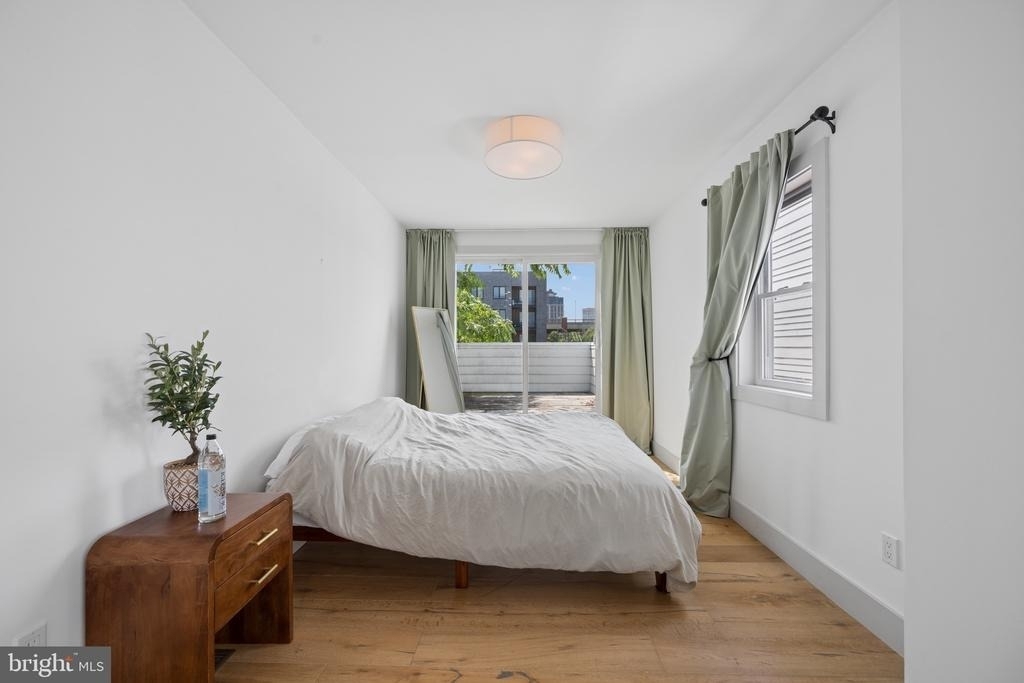 514 S Dallas Street - Photo 37