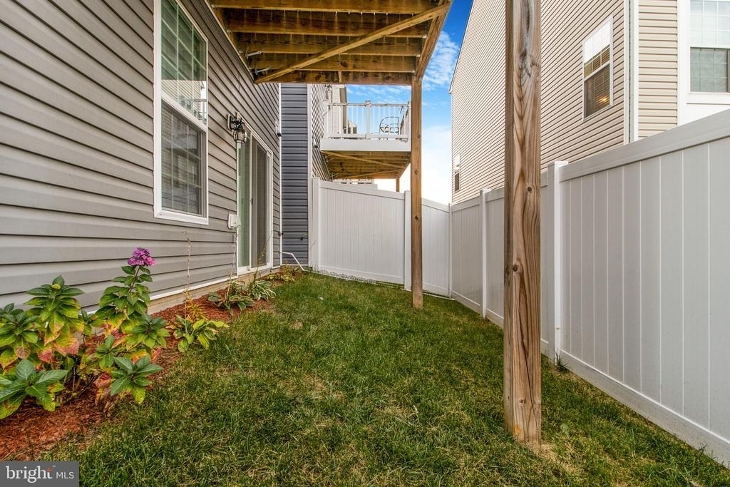 7771 Venice Lane - Photo 18