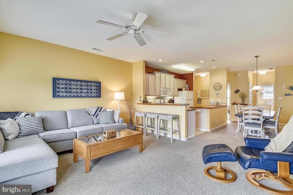 33192 N Village Loop - Photo 4