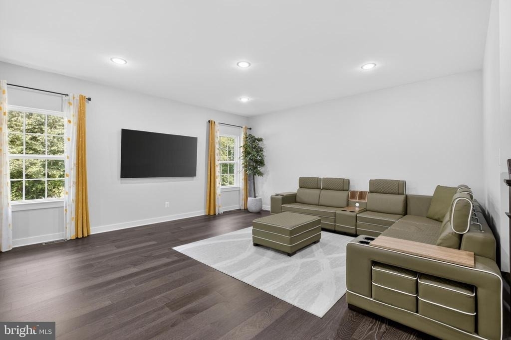 532 Luchu Way - Photo 13