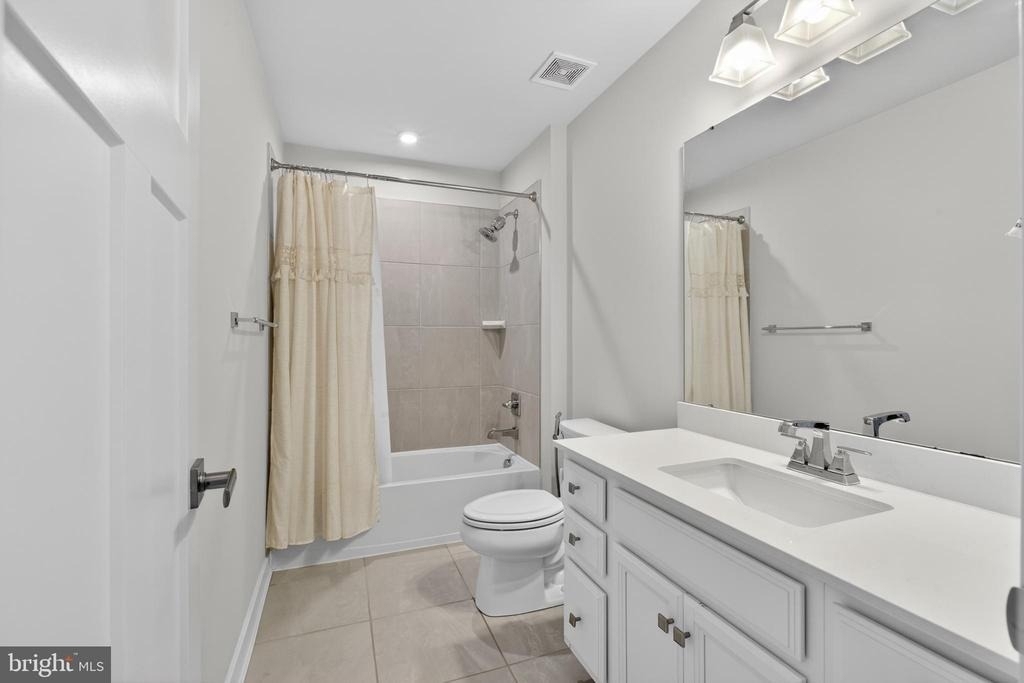 532 Luchu Way - Photo 39