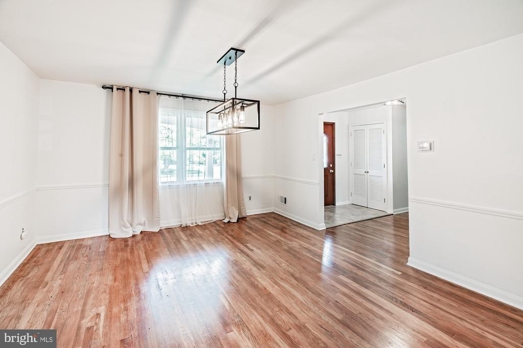 2412 Manet Road - Photo 8