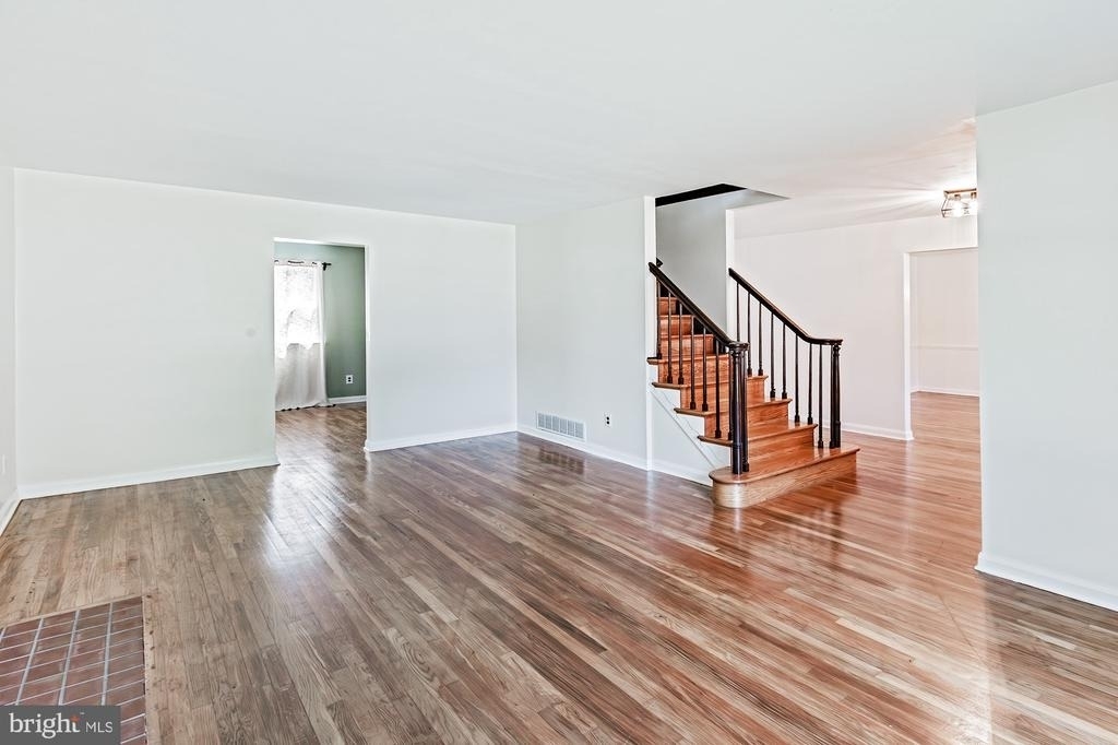 2412 Manet Road - Photo 6