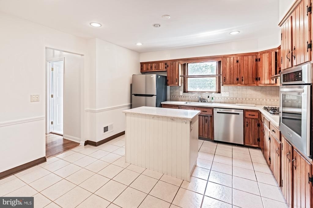 2412 Manet Road - Photo 4