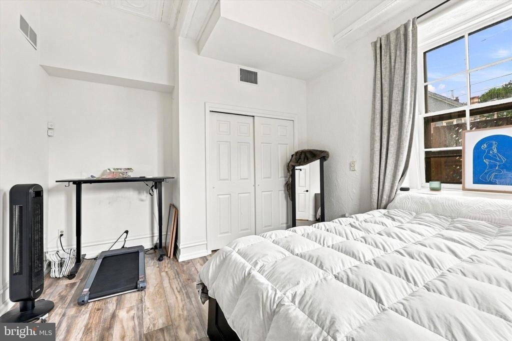 2400 Baynard Boulevard - Photo 9