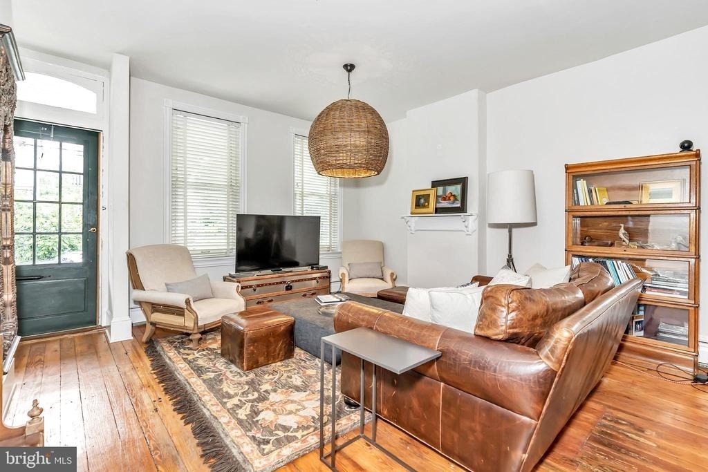 2454 W 16th Street - Photo 2