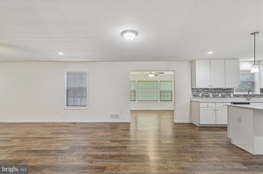 164 River Cliff Circle - Photo 3