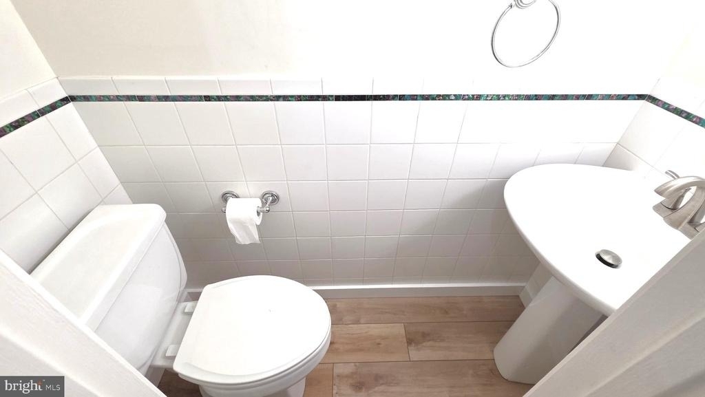 25 Village Drive - Photo 17