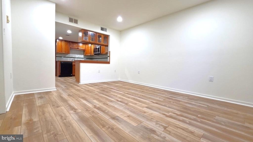 25 Village Drive - Photo 7