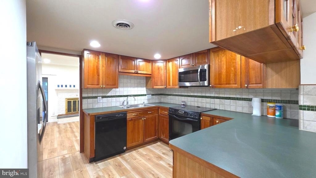 25 Village Drive - Photo 9