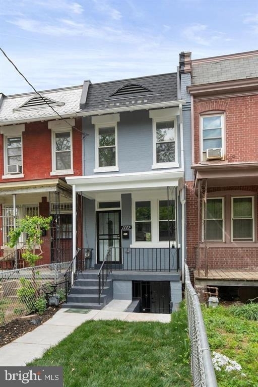 1209 Shepherd Street Nw - Photo 10