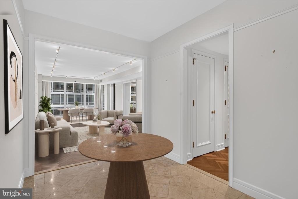 1111 23rd Street Nw - Photo 1