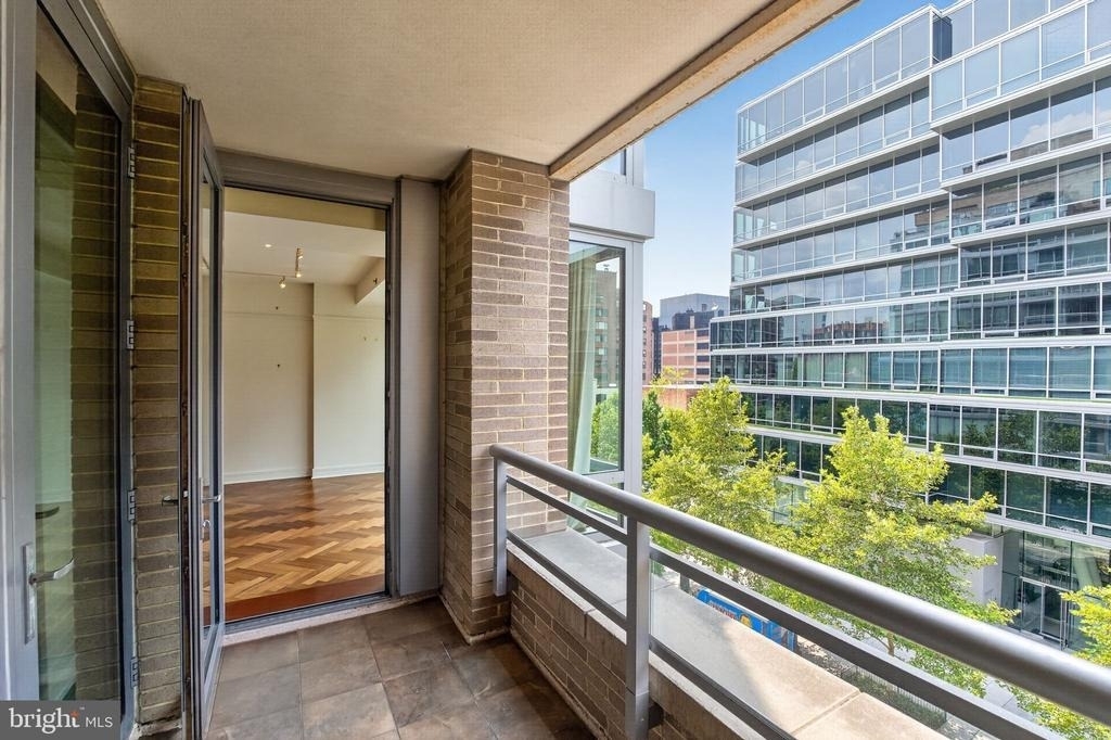 1111 23rd Street Nw - Photo 4