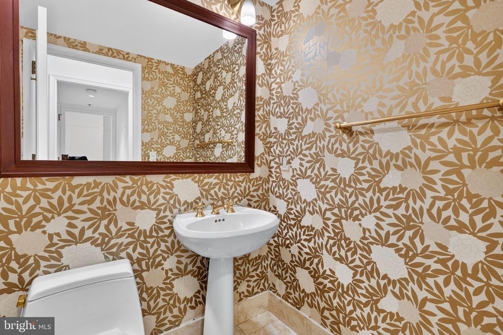 1111 23rd Street Nw - Photo 8