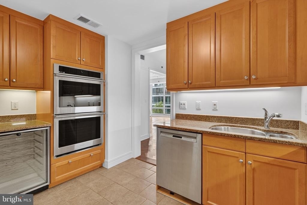 1111 23rd Street Nw - Photo 7