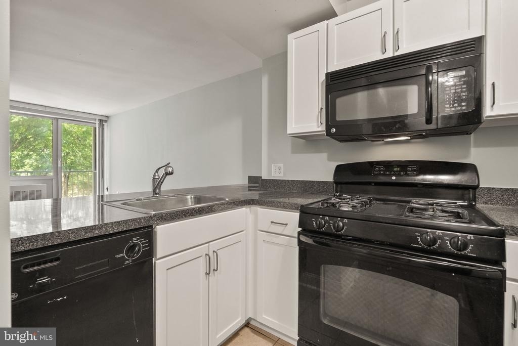 800 4th Street Sw - Photo 7