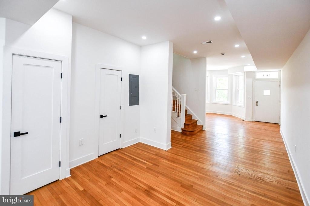 104 R St #a Ne - Photo 3