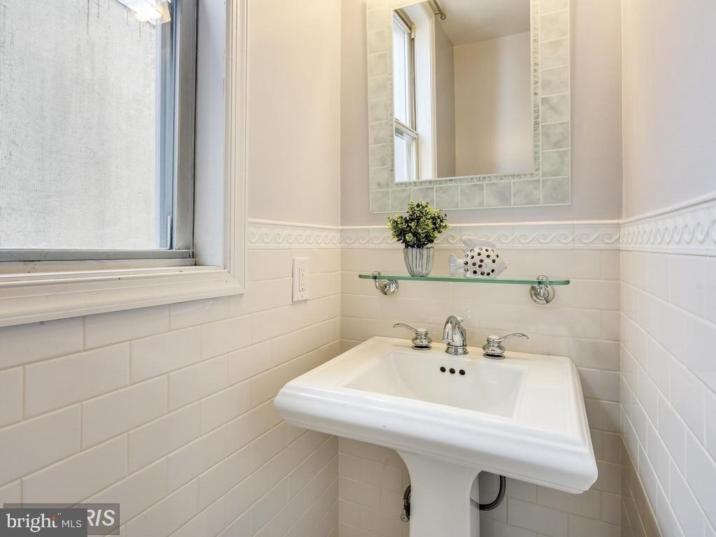 104 R St #a Ne - Photo 16