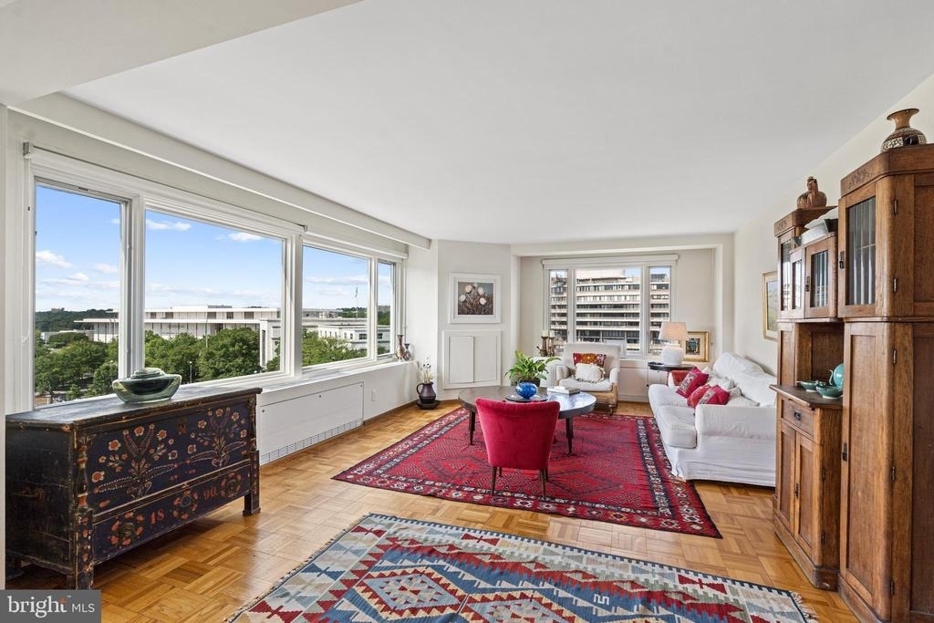 2475 Virginia Avenue Nw - Photo 4