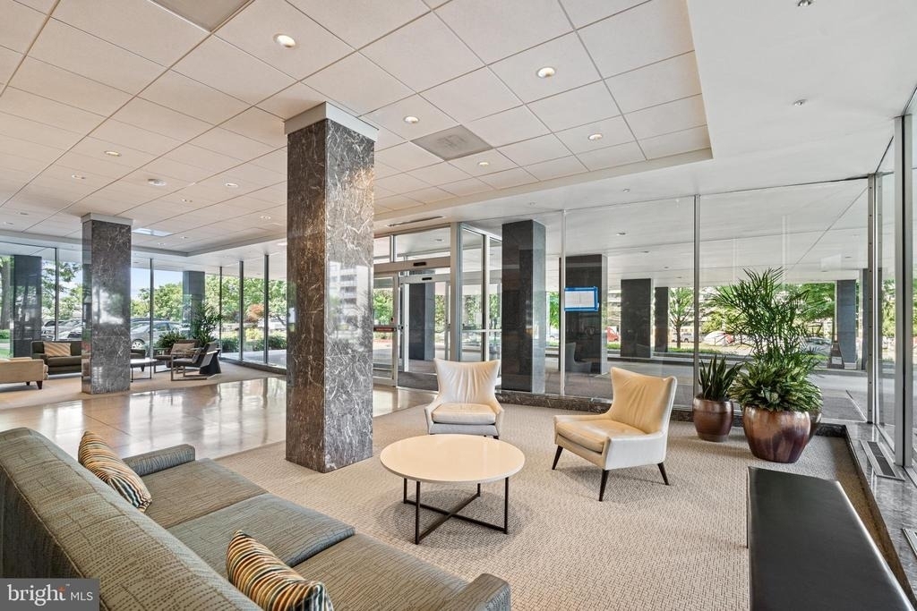 2475 Virginia Avenue Nw - Photo 33