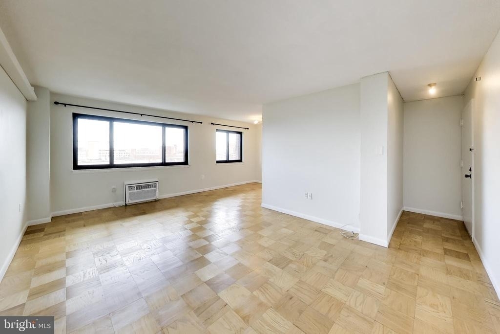 1816 New Hampshire Avenue Nw - Photo 2